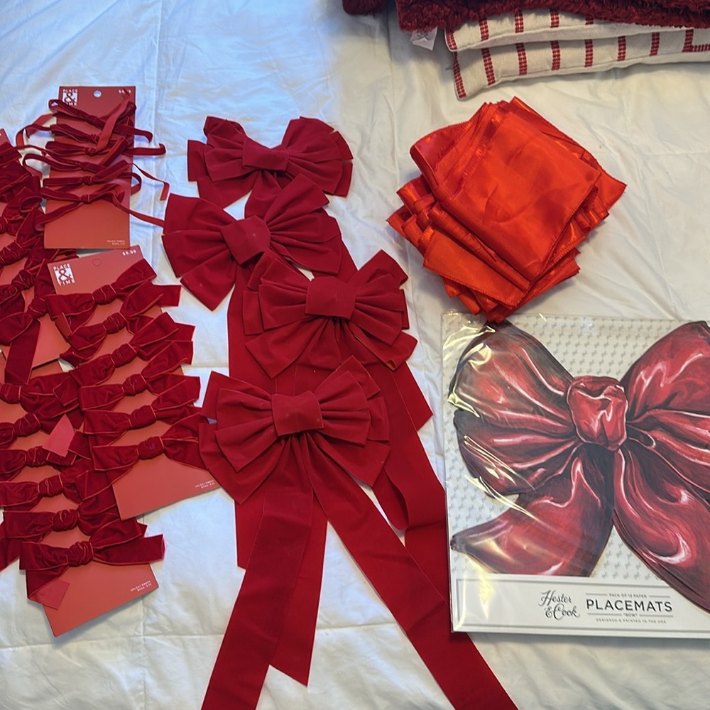 Festive Red Bow Party Pack!